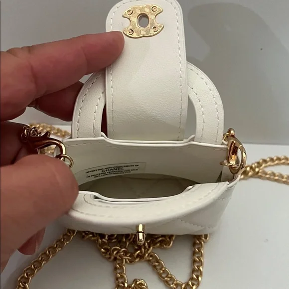 Chanel mini Small  BagVIP GWP WHITE COLOR. - Picture 3 of 7